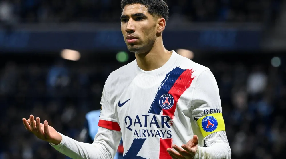 ربما يتأثر احتمال عودة حكيمي بوجود مبابي نظراً للعلاقة الوطيدة بين اللاعبين (أ.ف.ب)