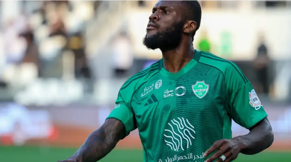 النجم الإيفواري فرانك كيسيه (النادي الأهلي)