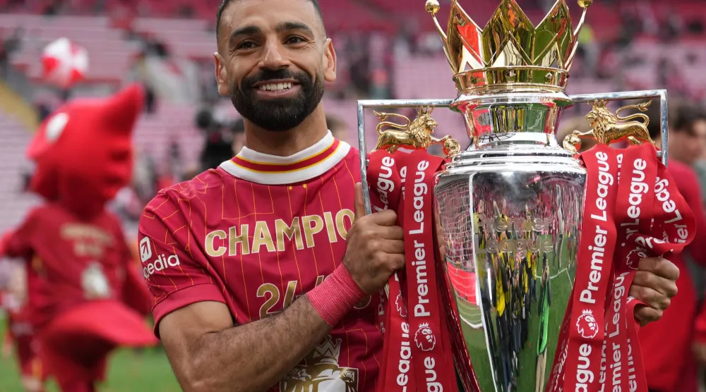 النجم المصري محمد صلاح يرحل عن ليفربول بعد مسيرة مظفرة (أ.ب)