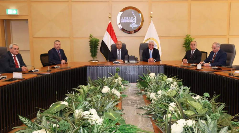وزير النقل المصري يشهد اتفاق تطوير ميناء «السخنة» (وزارة النقل المصرية)
