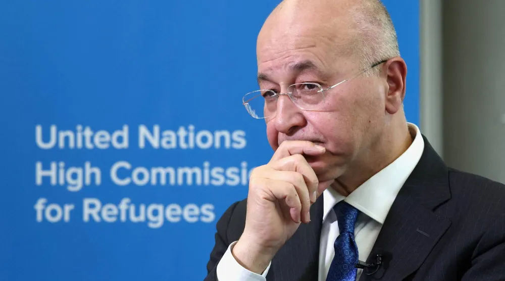 المفوض السامي للأمم المتحدة لشؤون اللاجئين برهم صالح خلال مقابلة مع وكالة «رويترز» في بروكسل ببلجيكا 25 مارس 2026 (رويترز)