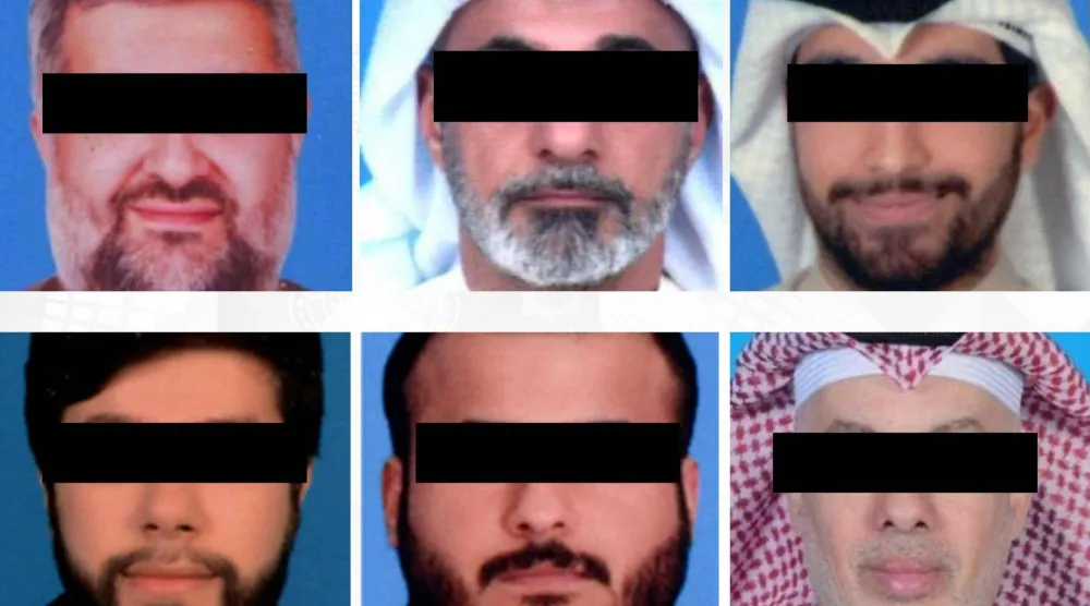 المتهمون الستة المقبوض عليهم بينهم 5 مواطنين وآخر سحبت جنسيته (وزارة الداخلية)