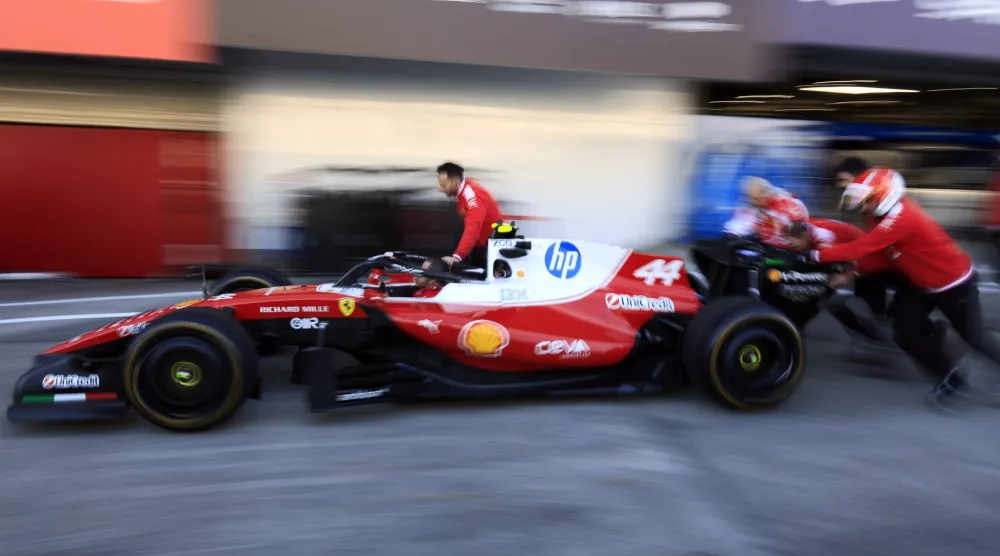 تعديلات متأخرة على إدارة الطاقة في التجارب التأهيلية لـ«سباق اليابان» (إ.ب.أ)