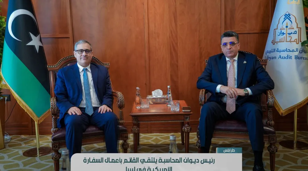 شكشك مستقبلاً القائم بأعمال السفارة الأميركية لدى ليبيا جيريمي برنت (ديوان المحاسبة الليبي)