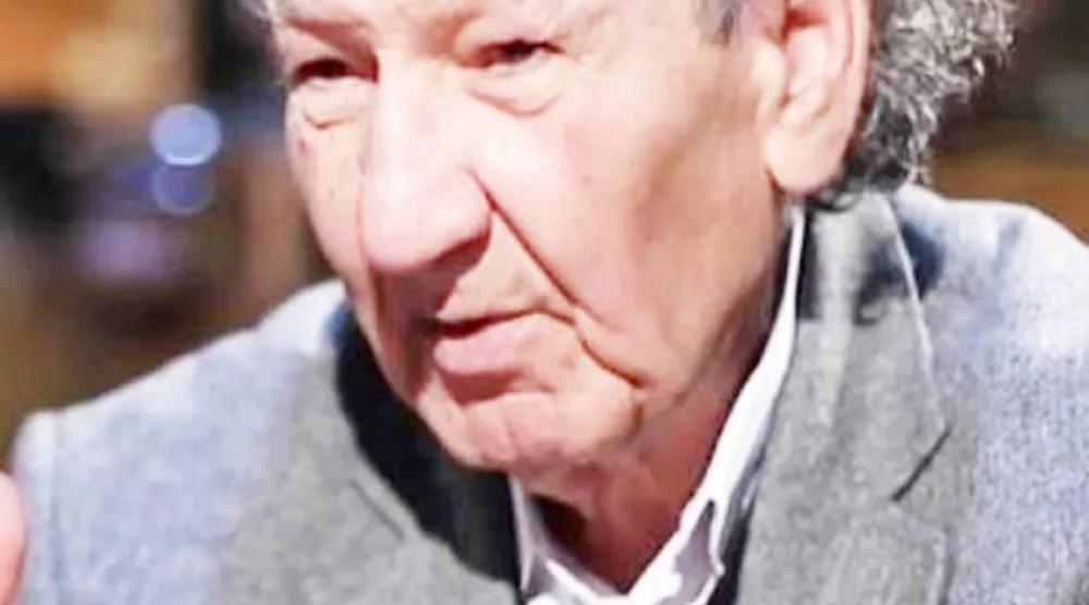 رحيل الشاعر والناقد العراقي مالك المطلبي