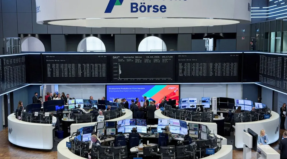 مخطط مؤشر الأسهم الألماني «داكس» في بورصة فرانكفورت (رويترز)