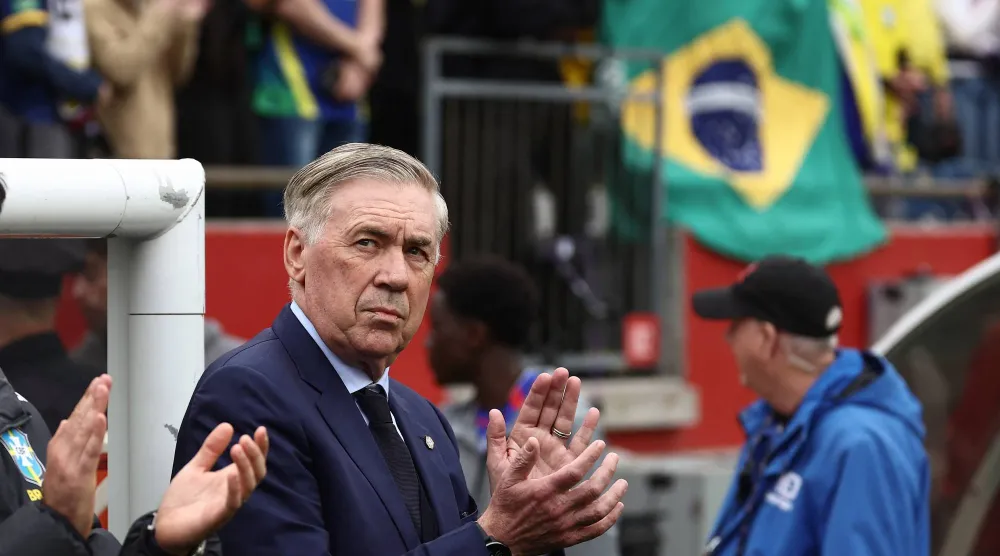 الإيطالي كارلو أنشيلوتي المدير الفني لمنتخب البرازيل (رويترز)