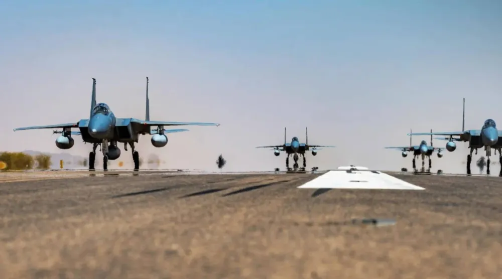 المقاتلات السعودية تصدت للمسيّرات الإيرانية بكفاءة عالية (وزارة الدفاع)
