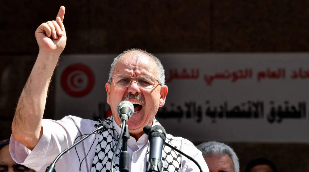 نور الدين الطبوبي قاد الاتحاد منذ عام 2017 (أ.ف.ب)