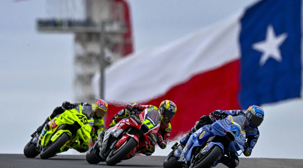 فابيو دي جيانانتونيو أول المنطلقين بـ«جائزة أميركا الكبرى» (رويترز)