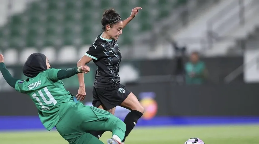 يعيش فريق نيوم للسيدات موسماً استثنائياً من حيث التحديات (الشرق الأوسط)