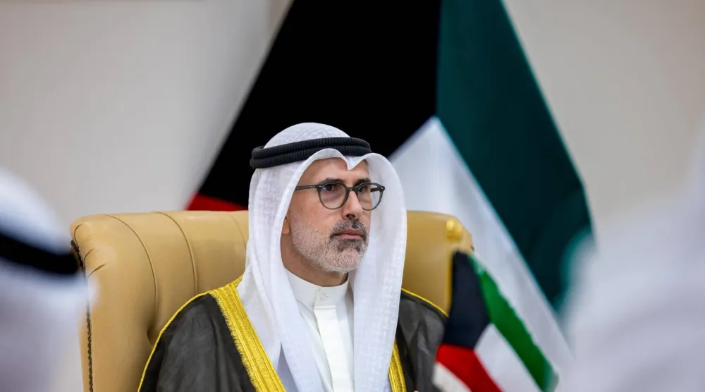 الشيخ جراح الصباح وزير الخارجية الكويتي خلال مشاركته في الاجتماع الوزاري العربي عبر الاتصال المرئي الأحد (كونا)