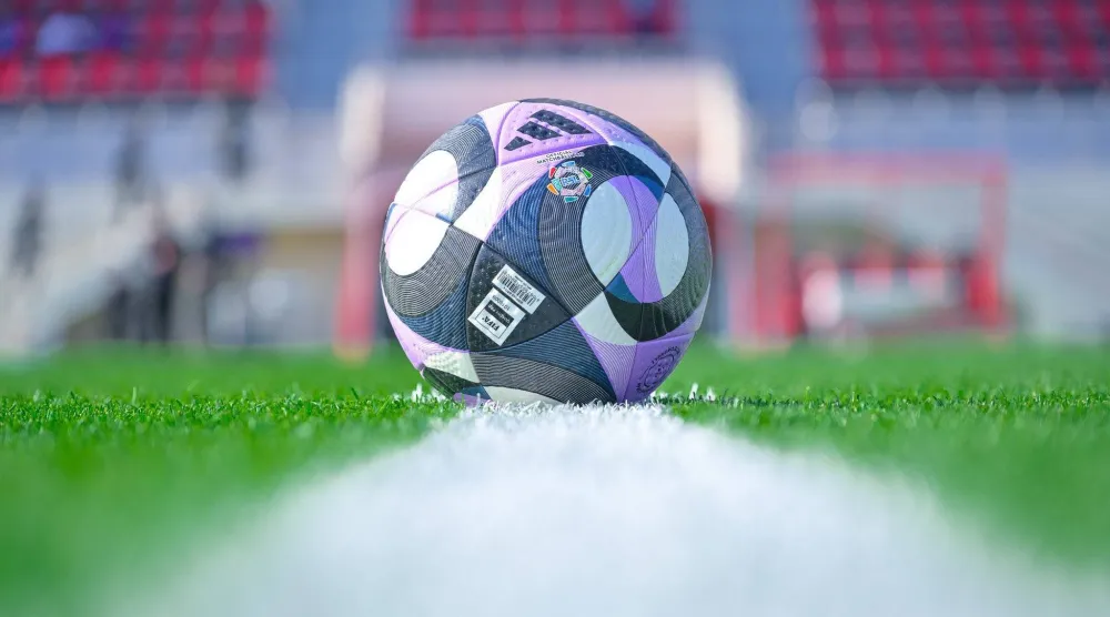 الرابطة أكدت أن القرار يأتي ضمن التزامها الكامل بدعم الأندية السعودية في المشاركات الخارجية (الشرق الأوسط)