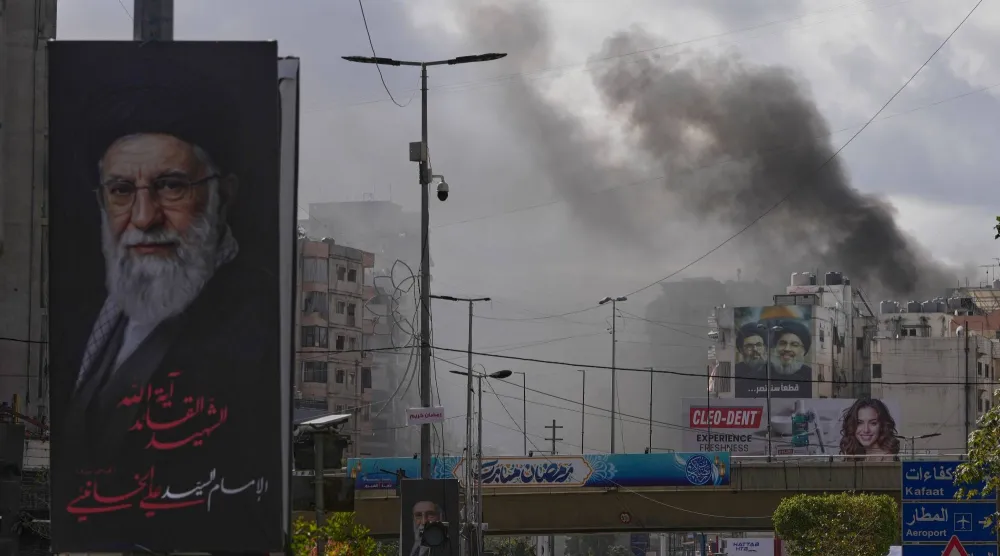 دخان يتصاعد عقب غارة إسرائيلية على الضاحية الجنوبية لبيروت بلبنان 30 مارس 2026 (أ.ب) 