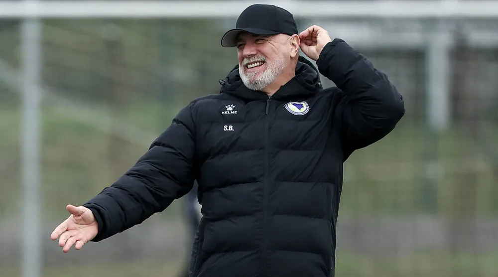 سيرجي بارباريز المدير الفني لمنتخب البوسنة والهرسك (أ.ب) 