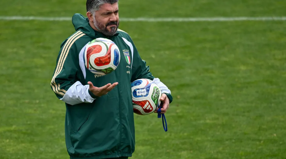 جينارو غاتوزو المدير الفني للمنتخب الإيطالي (د.ب.أ)