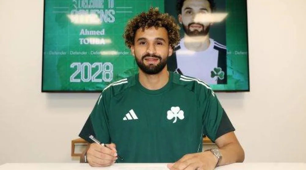 الدولي الجزائري أحمد توبة (نادي باناثينايكوس)