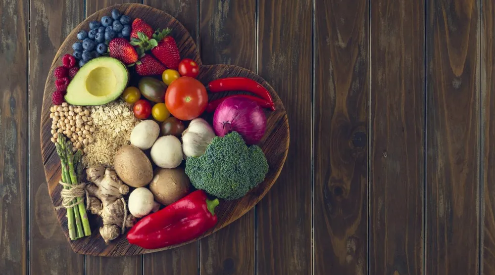 الإكثار من تناول الخضراوات والفواكه يعزز صحة القلب (معاهد الصحة الوطنية الأميركية)