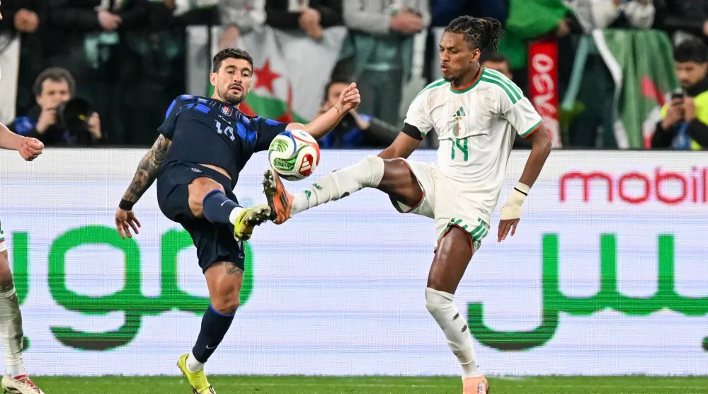 التعادل السلبي خيّم على مواجهة المنتخب الجزائري ونظيره الأوروغوياني (أ.ب)