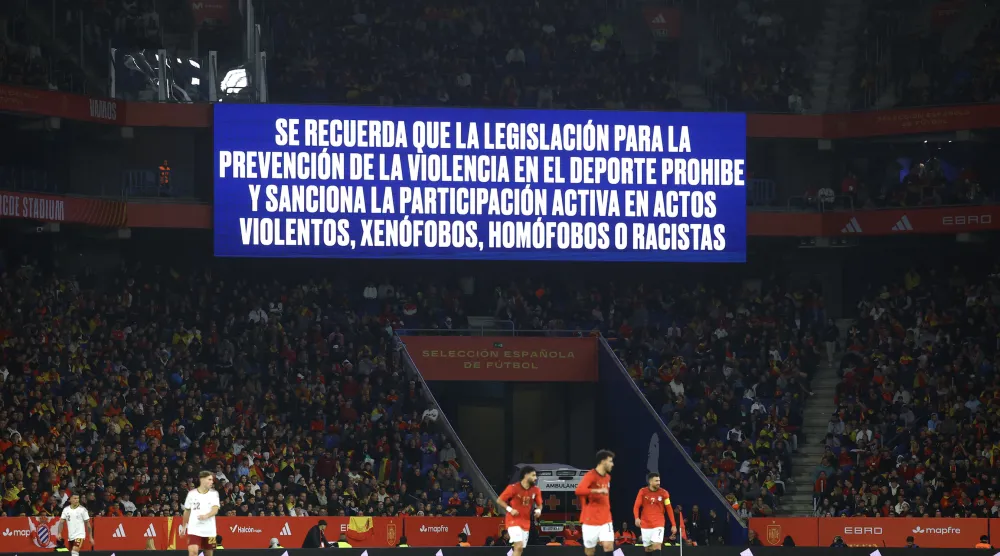 الاتحاد الإسباني يدين هتافات جماهيره ضد المسلمين خلال مواجهة مصر