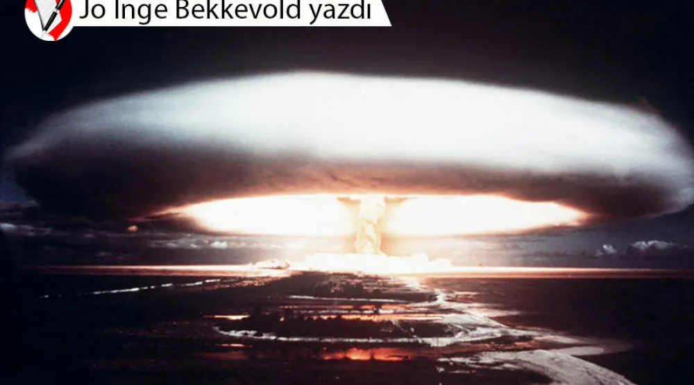 Fransa'nın 1971 yılında Pasifik'teki Mururoa Adası'nda gerçekleştirdiği nükleer deneme sırasında meydana gelen nükleer patlama (AFP)
