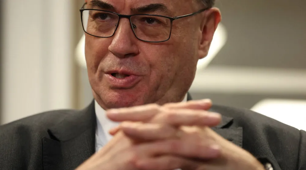 محافظ بنك إنجلترا خلال حديثه إلى «رويترز» (رويترز)