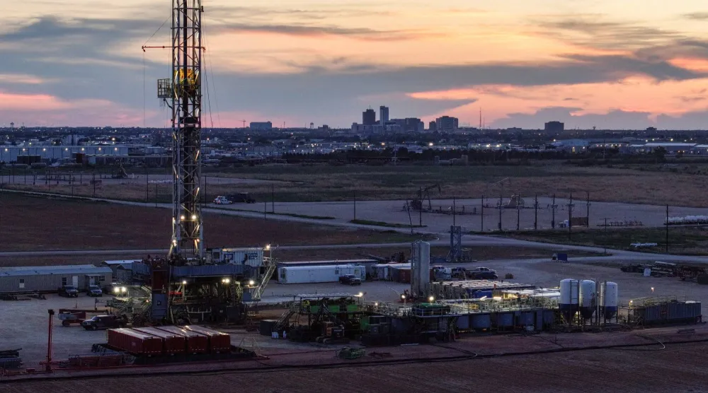 منصة حفر جنوب ميدلاند بتكساس (رويترز)