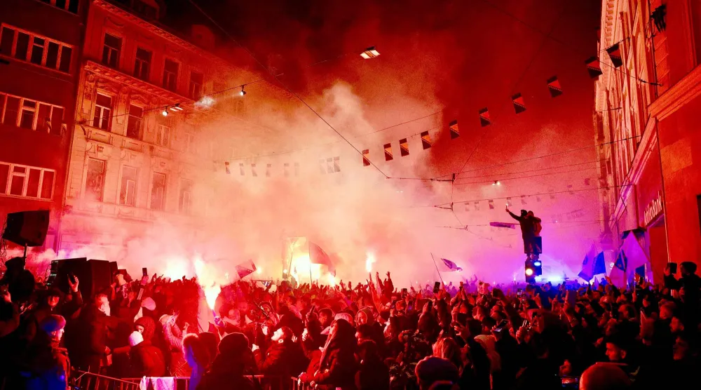 احتفالات في البوسنة بعد التأهل للمونديال (أ.ف.ب)