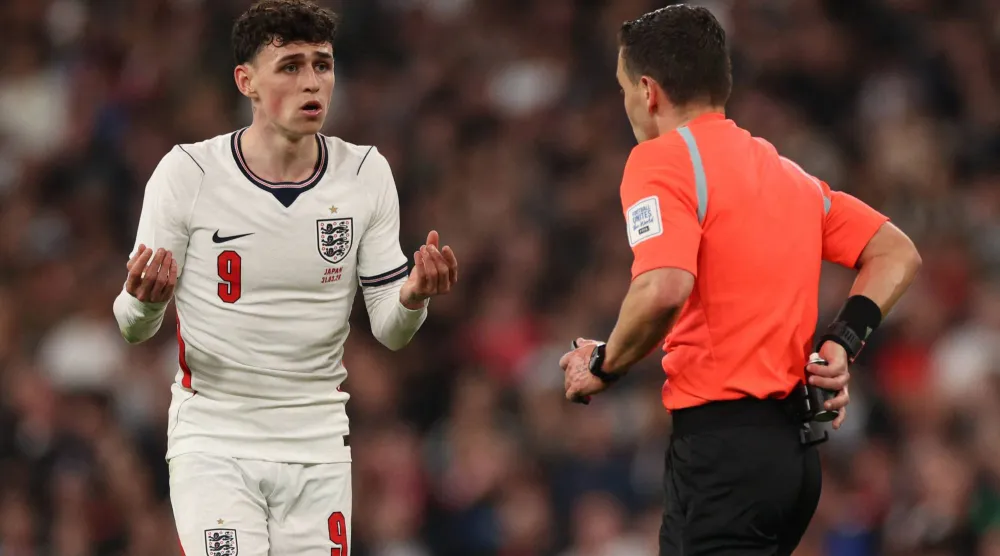 مكان فودن في منتخب الأسود الثلاثة لم يعد مضمونا (أ.ف.ب)