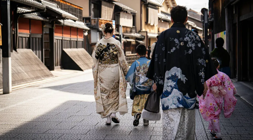 القانون المعدّل يمنح الأزواج الذين سبق أن طُلقوا بموجب النظام القديم فرصة إعادة النظر في ترتيبات الحضانة (بيكسلز)