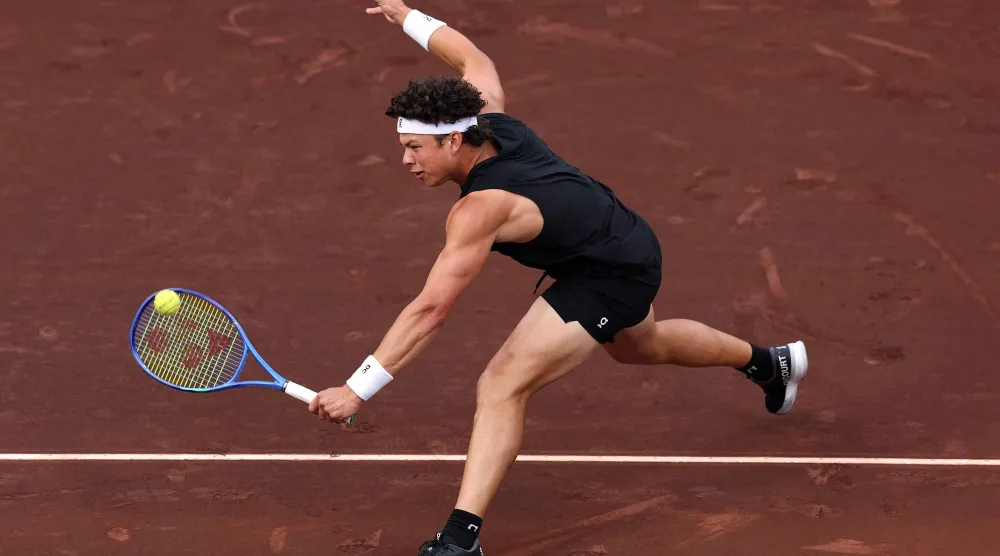 بن شيلتون (إ.ب.أ)