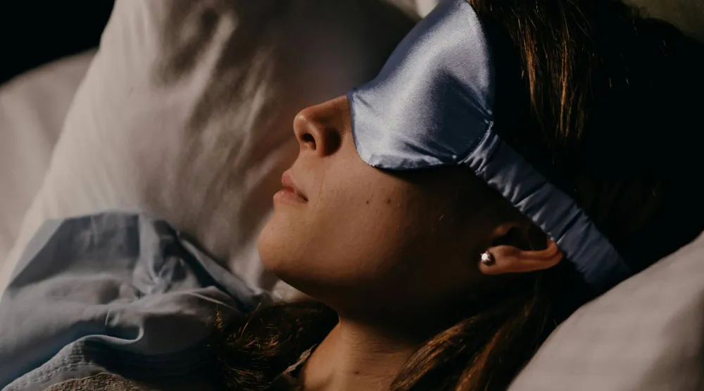 إدخال تحسينات بسيطة على نمط النوم قد يُقلل بشكل ملحوظ من خطر الإصابة بأمراض القلب (بيكسلز)