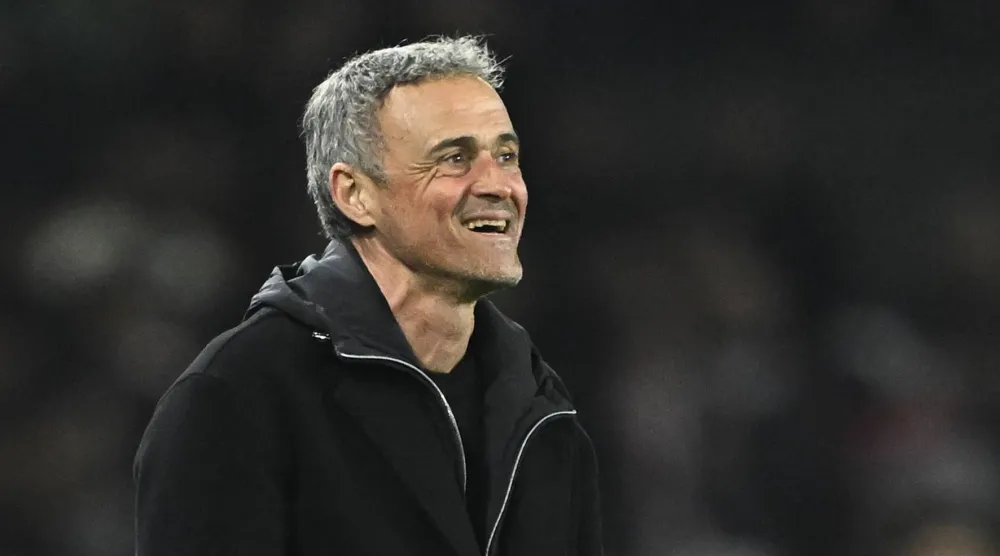 لويس إنريكي قد يصبح أحد أعلى المدربين أجراً في العالم (أ.ف.ب)