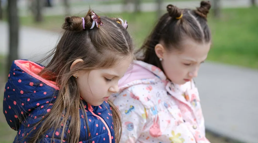 معظم الأطفال لا يعبّرون صراحةً عن شعورهم بانخفاض تقدير الذات أو حاجتهم إلى دعم نفسي (بيكسلز)