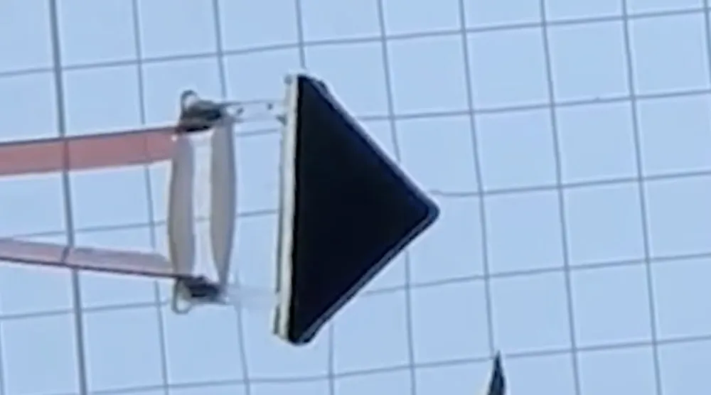 طوَّر الباحثون نظاماً يجعل العضلات المخبرية «تتدرّب ذاتياً» عبر انقباض متبادل يزيد قوتها بمرور الوقت (NUS)