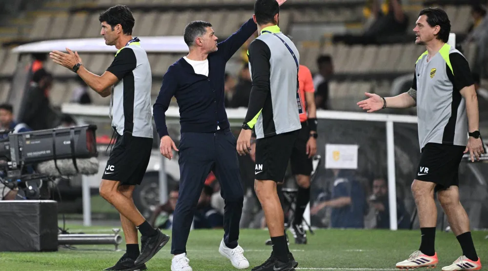 كونسيساو المدير الفني لفريق الاتحاد (تصوير: علي خمج)