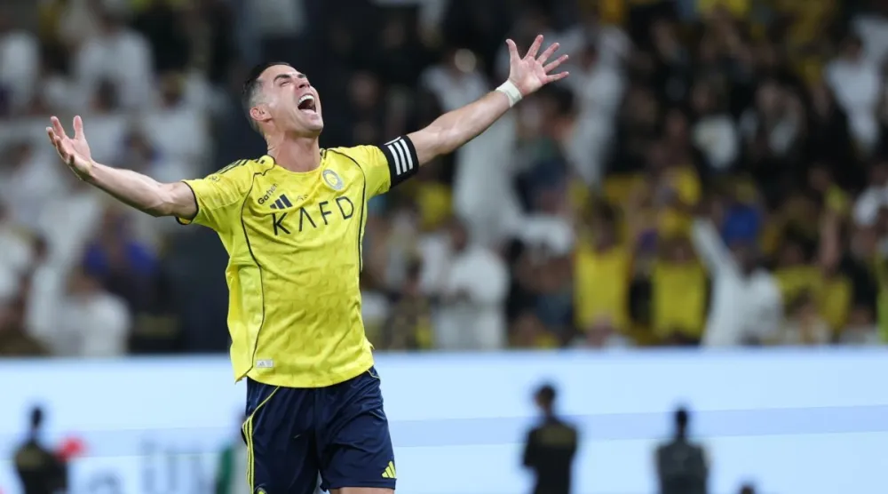 رونالدو يحتفل بأحد أهدافه في شباك النجمة (تصوير: عبد العزيز النومان) 