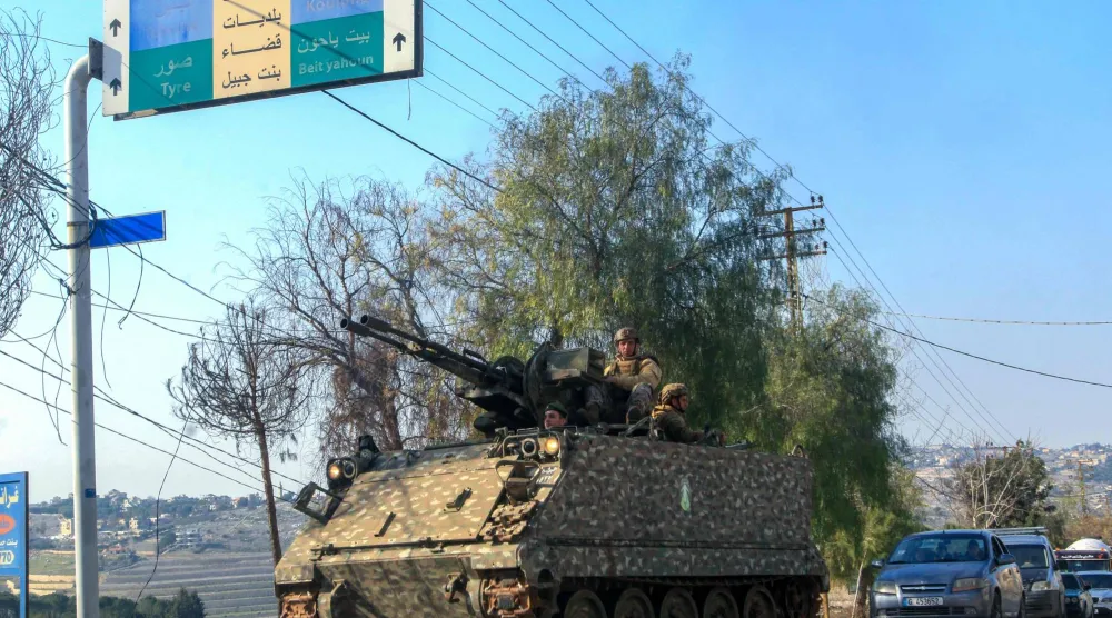 آلية عسكرية للجيش اللبناني عند مدخل بلدة بنت جبيل جنوب لبنان (أرشيفية - أ.ف.ب)