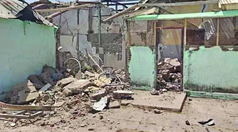 صورة متداولة للدمار الذي لحق بمستشفى الجبلين في ولاية النيل الأبيض جراء القصف بطائرة مسيّرة