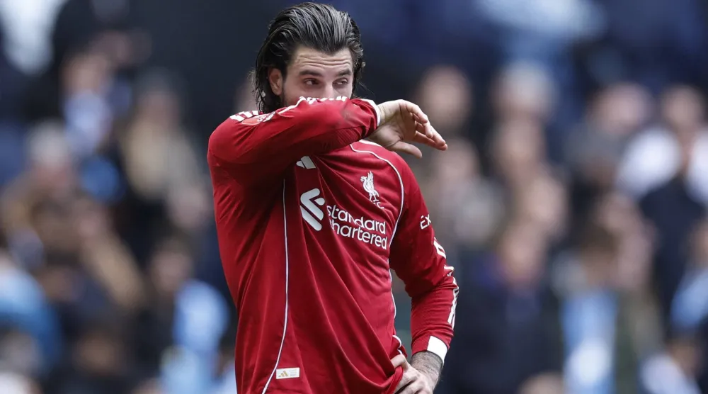 المجري دومينيك سوبوسلاي لاعب خط وسط ليفربول (رويترز)