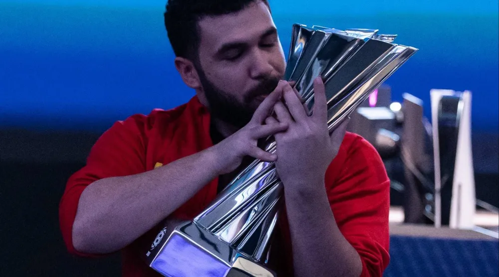 أبو مكة محتفلا بالكأس (حساب اللاعب على إكس)