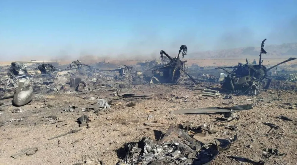 صورة تظهر تدمير طائرات أميركية في أصفهان وفقاً لما ذكره «الحرس الثوري» الإيراني وسط الصراع الأميركي الإسرائيلي مع إيران (رويترز)