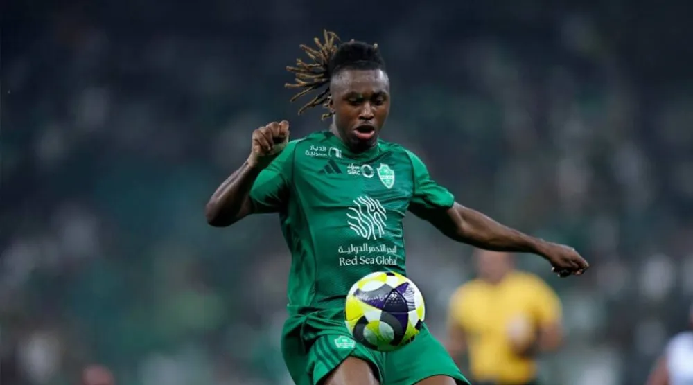 فالنتين أتانغانا (نادي الأهلي)