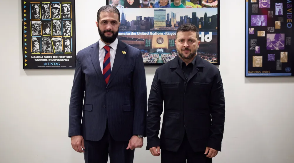 الرئيس الأوكراني فولوديمير زيلينسكي والرئيس السوري أحمد الشرع في سبتمبر 2025(حساب الرئيس الأوكراني)