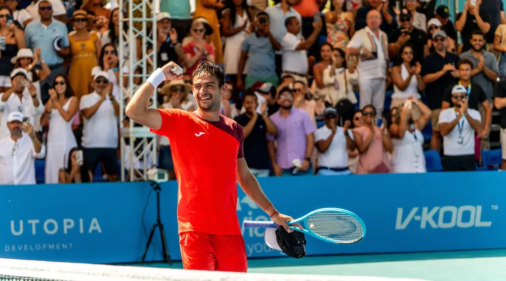 ماريانو نافوني (إ.ب.أ)