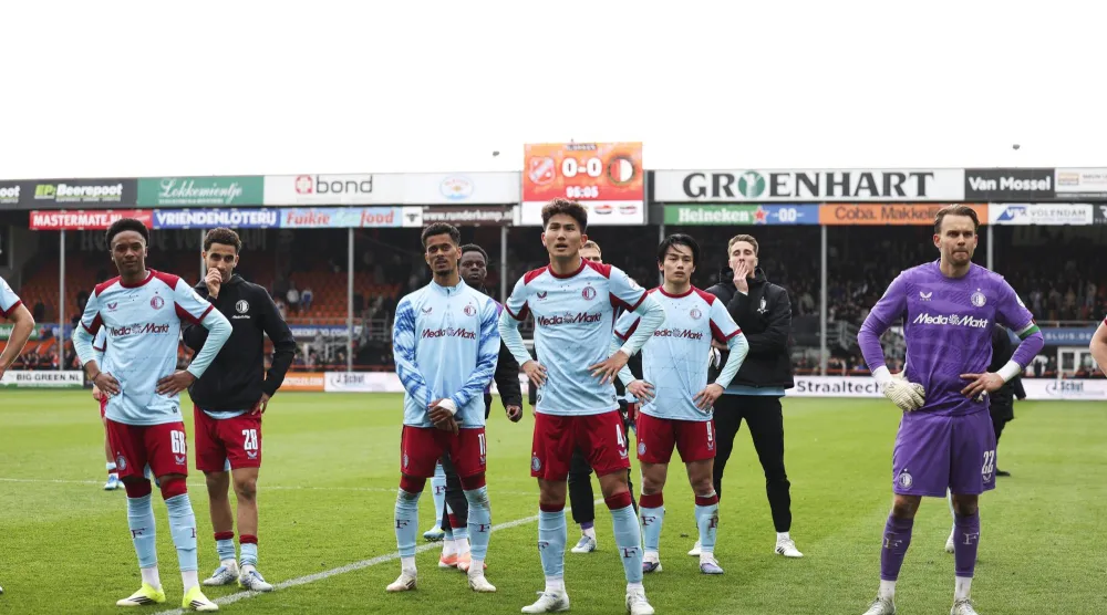 لاعبو فينوورد عجزو عن هز الشباك على مدار شوطي المباراة (إ.ب.أ)