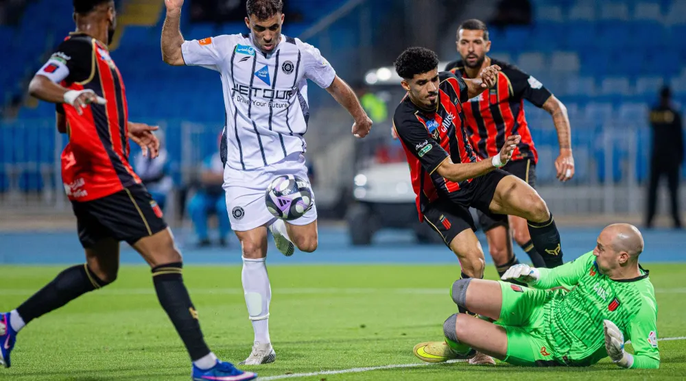 حمد الله سجل هدف التقدم الشبابي (نادي الشباب)