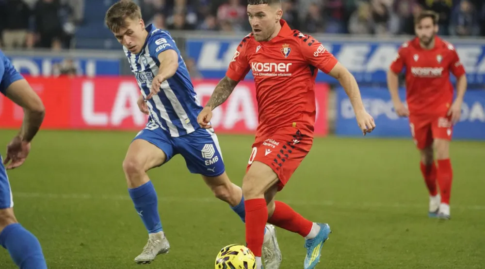 ديبورتيفو ألافيس اقتنص التعادل من ضيفه أوساسونا (إ.ب.أ)