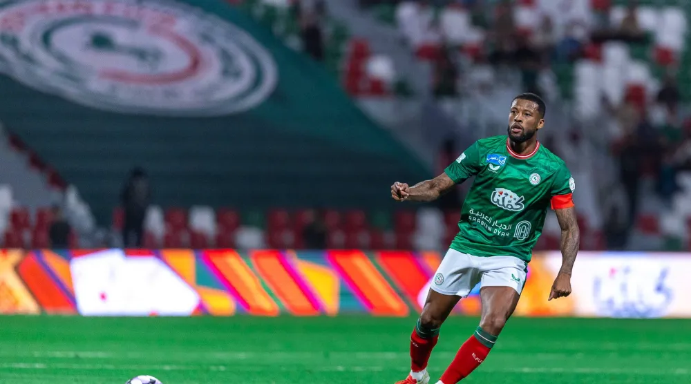 فينالدوم قائد الاتفاق خلال المواجهة (تصوير: عيسى الدبيسي)