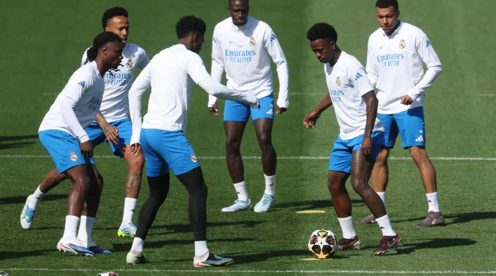 ريال مدريد عانى موسماً صعباً ومليئاً بالتقلبات (أ.ف.ب)